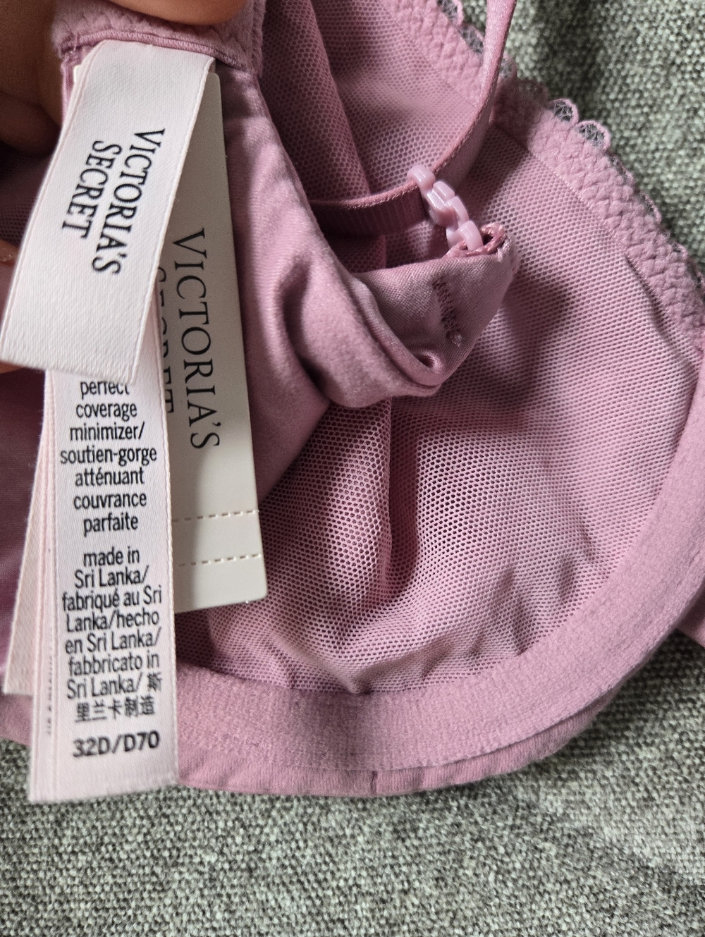 VS Body by Victoria Invisible Lift Full-Coverage Minimizer Bra 32D - Picture 6 of 8